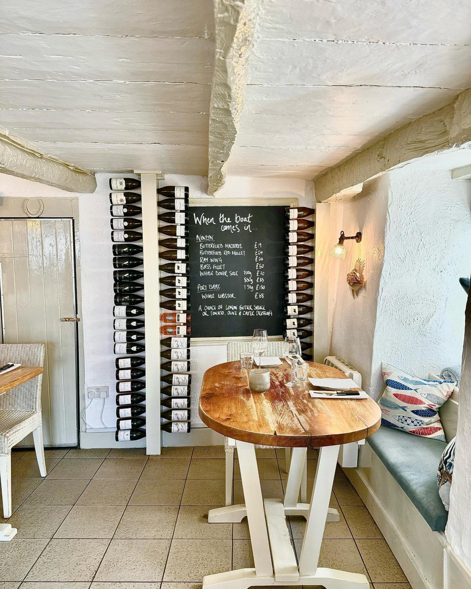 Outlaw'S Guest House พอร์ตไอแซค ภายนอก รูปภาพ